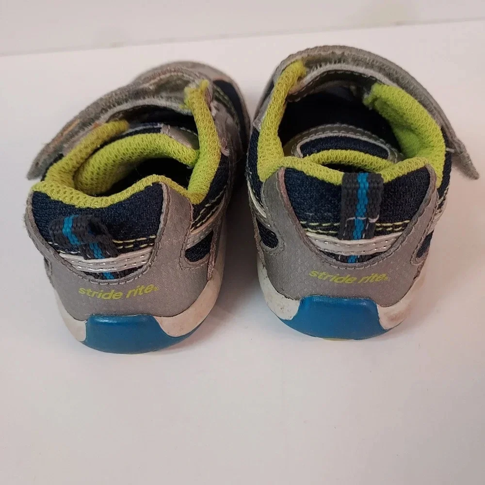 Stride Rite SRT Gray/Blue Falcon Sneakers in Size 4M
